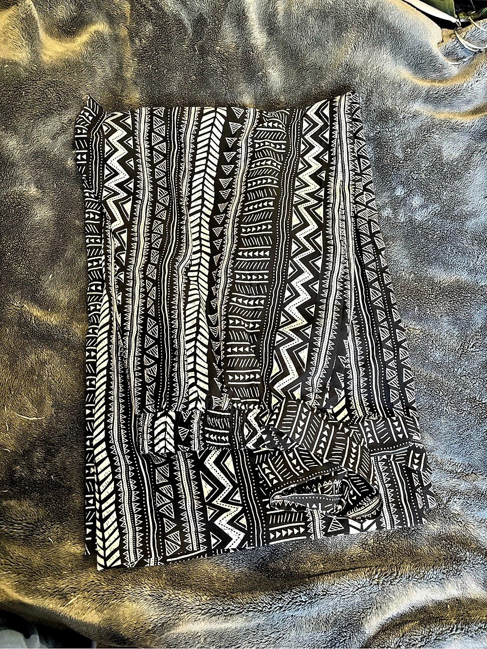 Bloomchic Geometric wide leg pants in Black & White Size XL NWT